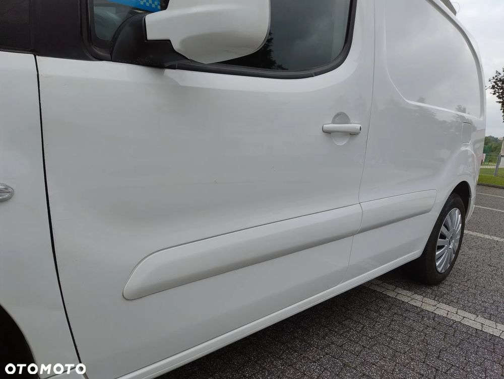 Peugeot PARTNER PO LIFT 1.6 HDI (90KM) 5-BIEGÓW KLIMA TEMPOMAT TABLET STAN IDEALNY FULL OPCJA BEZWYPADKOWY SERWIS KM NIE MA RDZY ! ! ! - 33