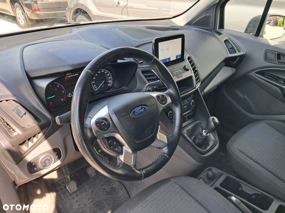 Ford Transit Connect - 16
