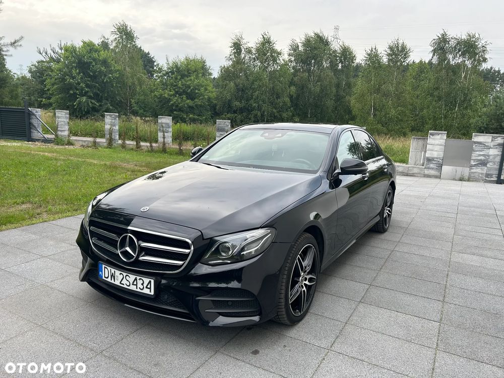 Mercedes-Benz Klasa E 220 d 4-Matic 9G-TRONIC - 4