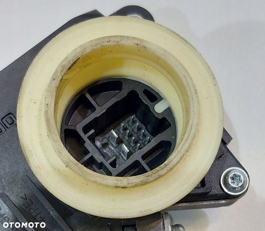 podnośnik szyby przód prawy toyota verso 09-18r 69810-0f021 - 3