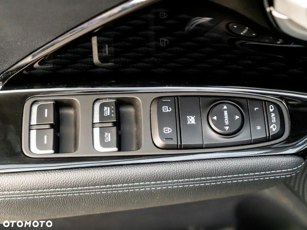 Kia Niro 64kWh L - 16