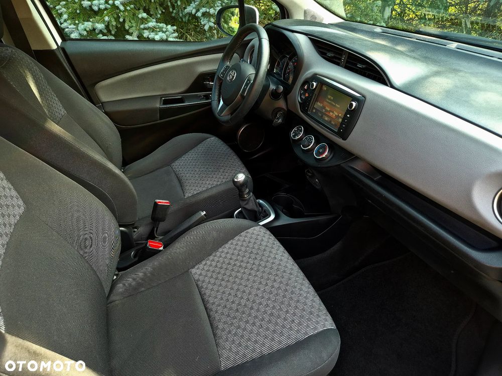 Toyota Yaris - 11