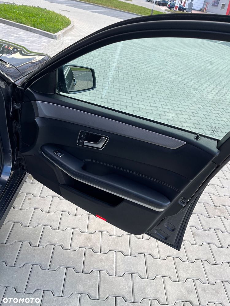 Mercedes-Benz Klasa E 200 BlueTEC 7G-TRONIC Avantgarde - 16