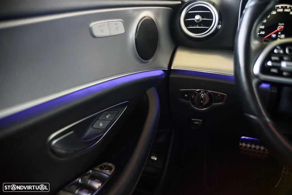 Mercedes-Benz E 300 de Avantgarde - 43