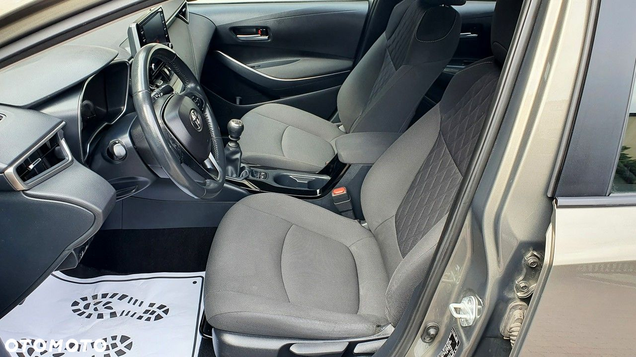Toyota Corolla 1.6 Comfort - 18