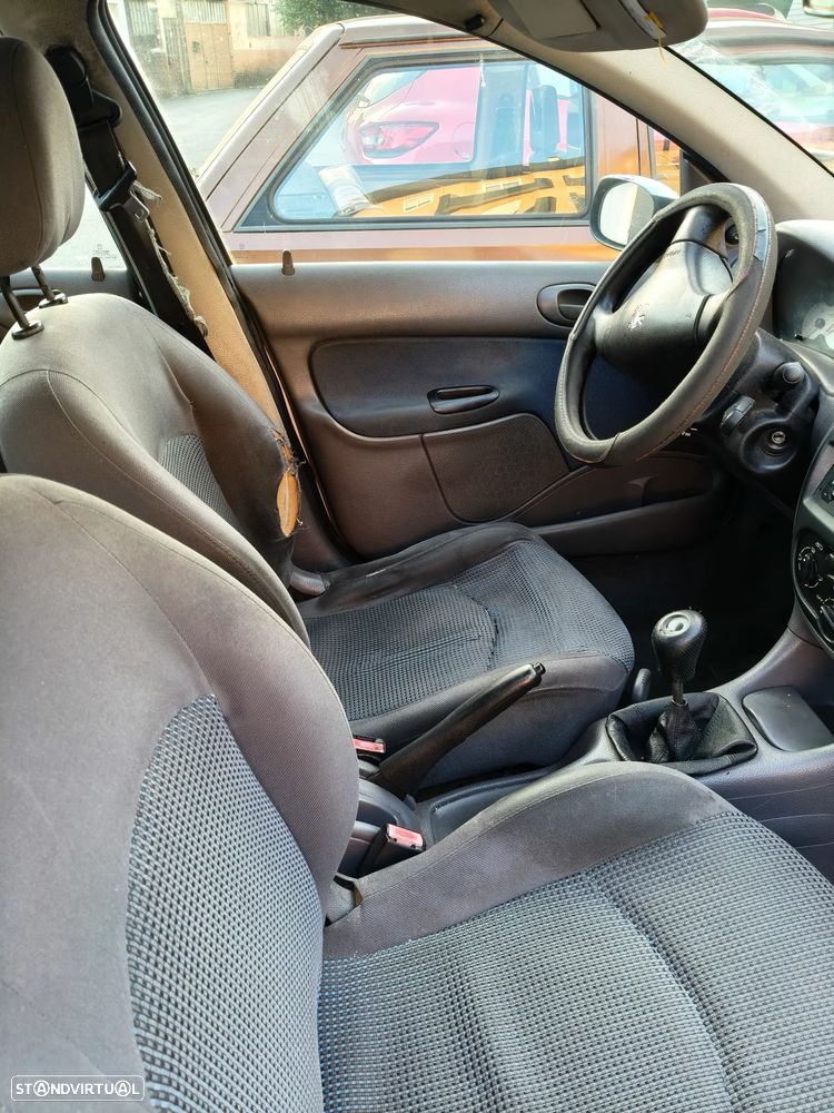 Peugeot 206 1.1 Color Line - 6