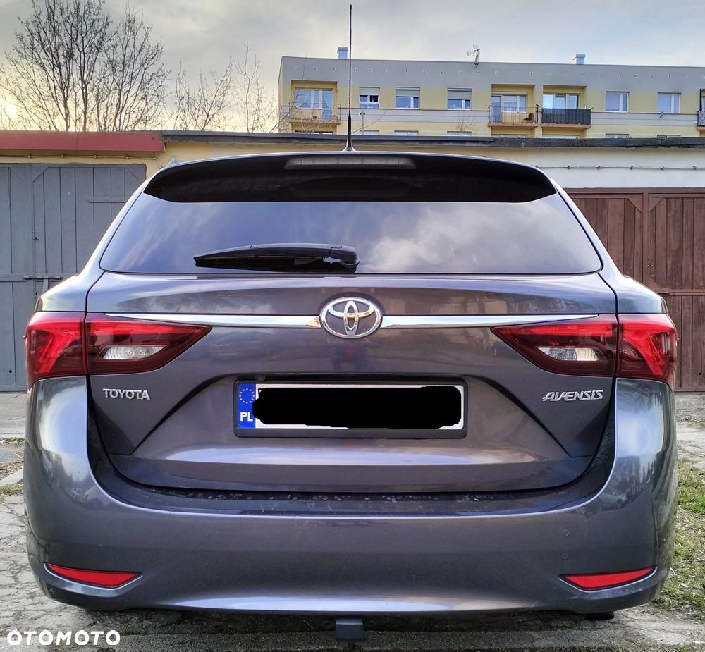 Toyota Avensis 2.0 D-4D Selection - 4