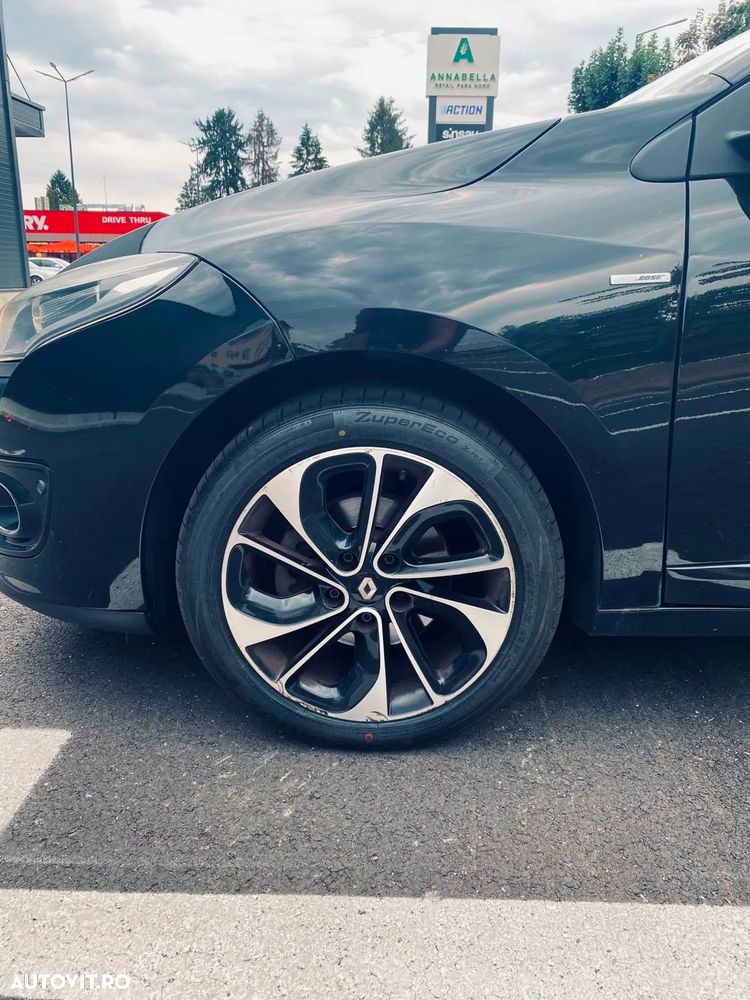 Renault Megane ENERGY dCi 130 Start & Stop Bose Edition - 22