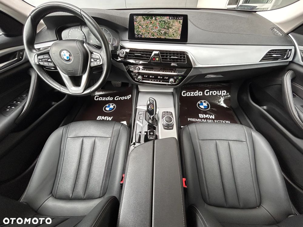 BMW Seria 5 520d xDrive MHEV - 29