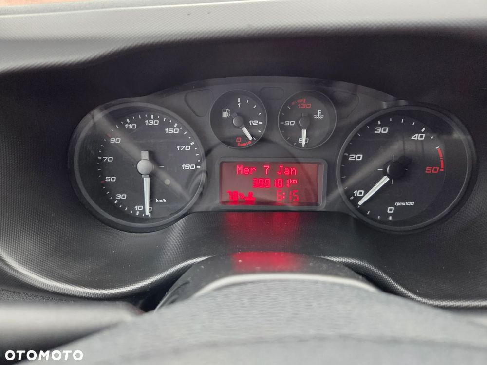 Iveco Daily 35-150* 3.0D* KONTENER 4.3M* KLIMA* TEMPOMAT*  ZADBANY* - 9
