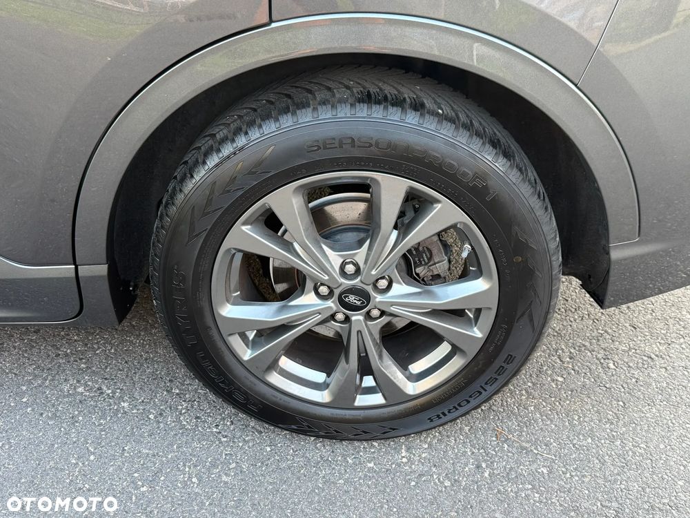 Ford Kuga 2.5 Duratec PHEV ST-LINE X - 29