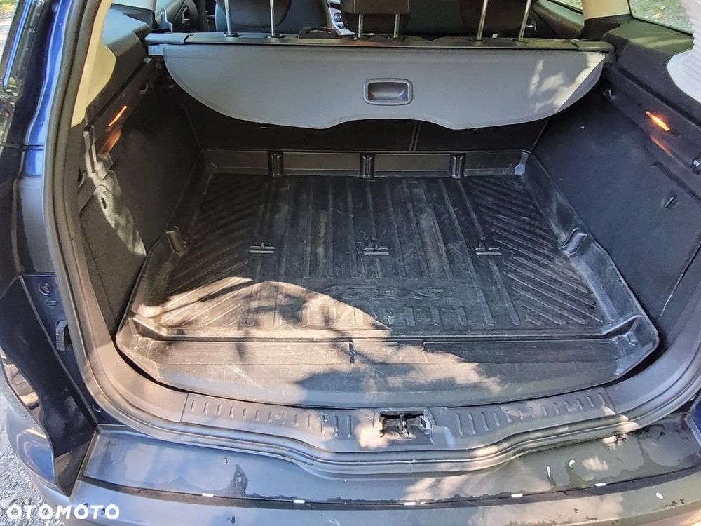 Ford Focus 1.6 Edition - 9