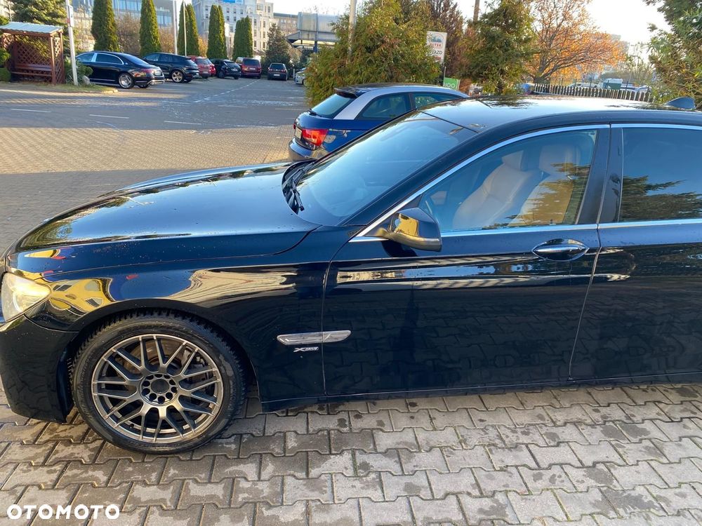 BMW Seria 7 740d xDrive Edition Exclusive - 3