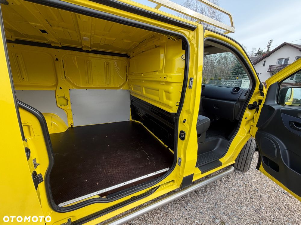 Opel Vivaro - 31