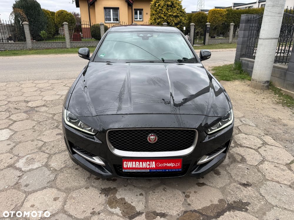 Jaguar XE 20d R-Sport - 8