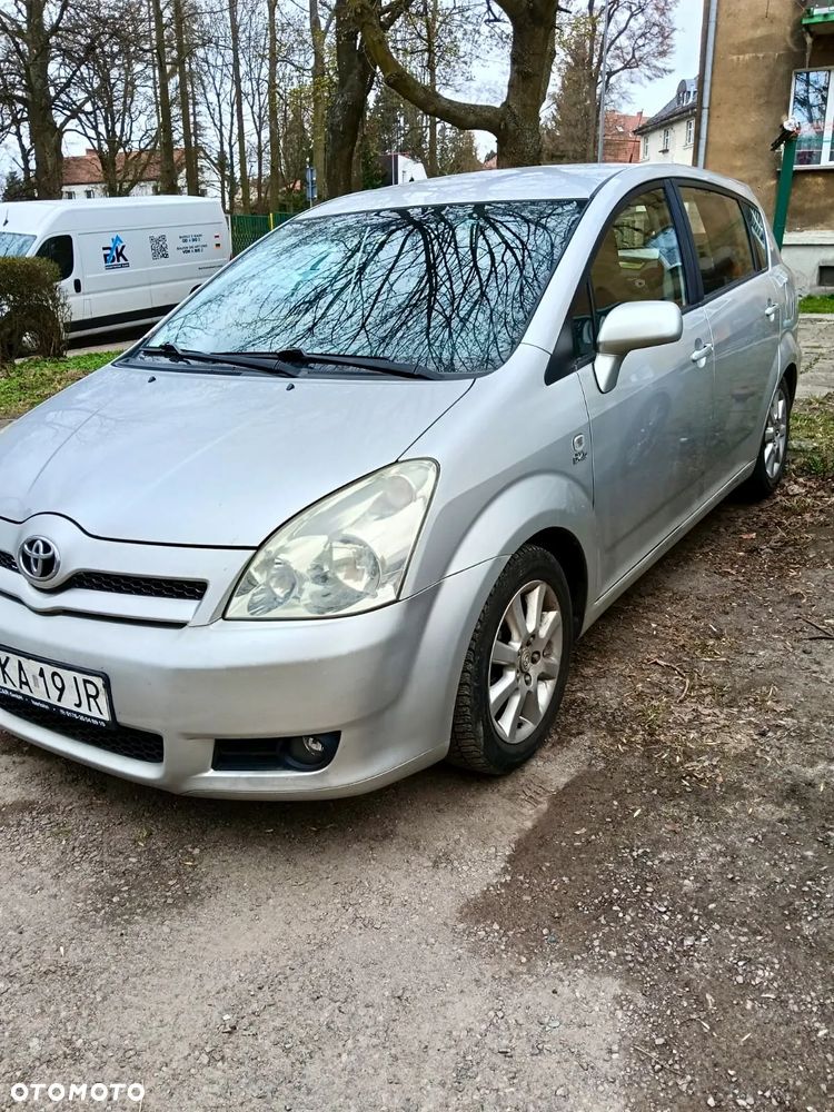 Toyota Corolla Verso - 4
