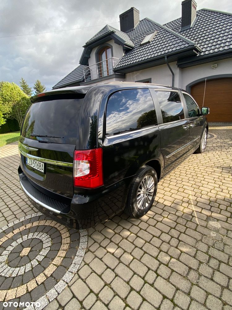 Chrysler Town & Country 3.6 Touring - 4