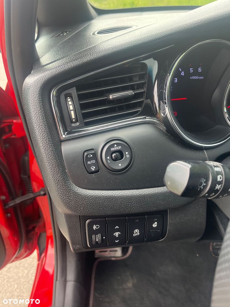 Kia Ceed 1.6 CRDi 136 ISG GT Line - 18