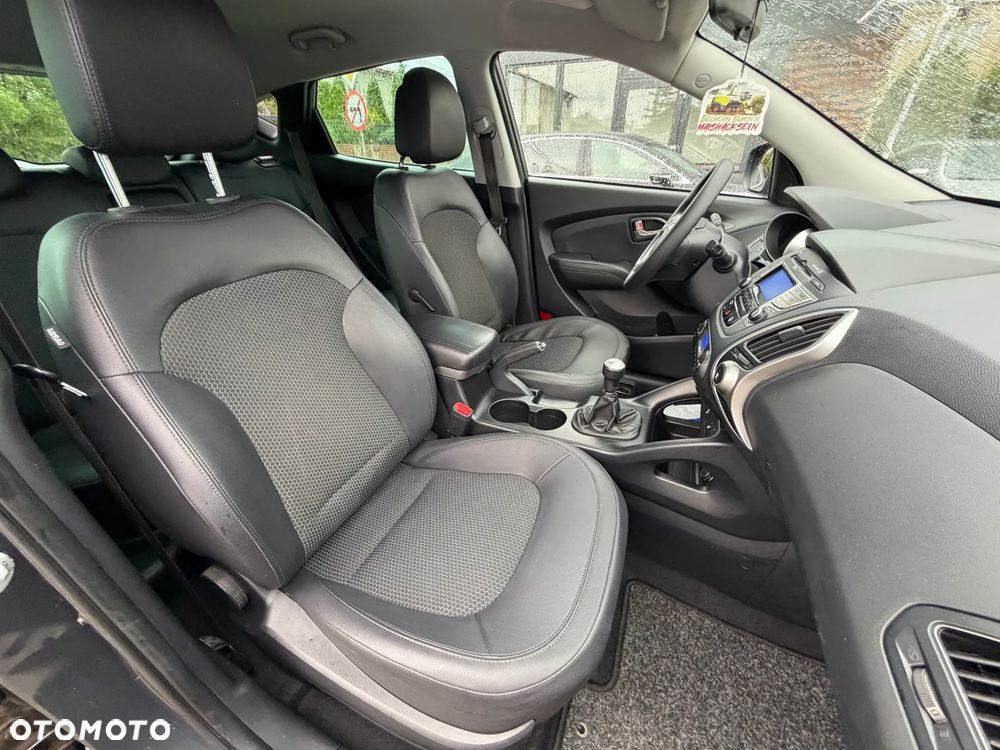 Hyundai ix35 2.0 2WD Style - 35
