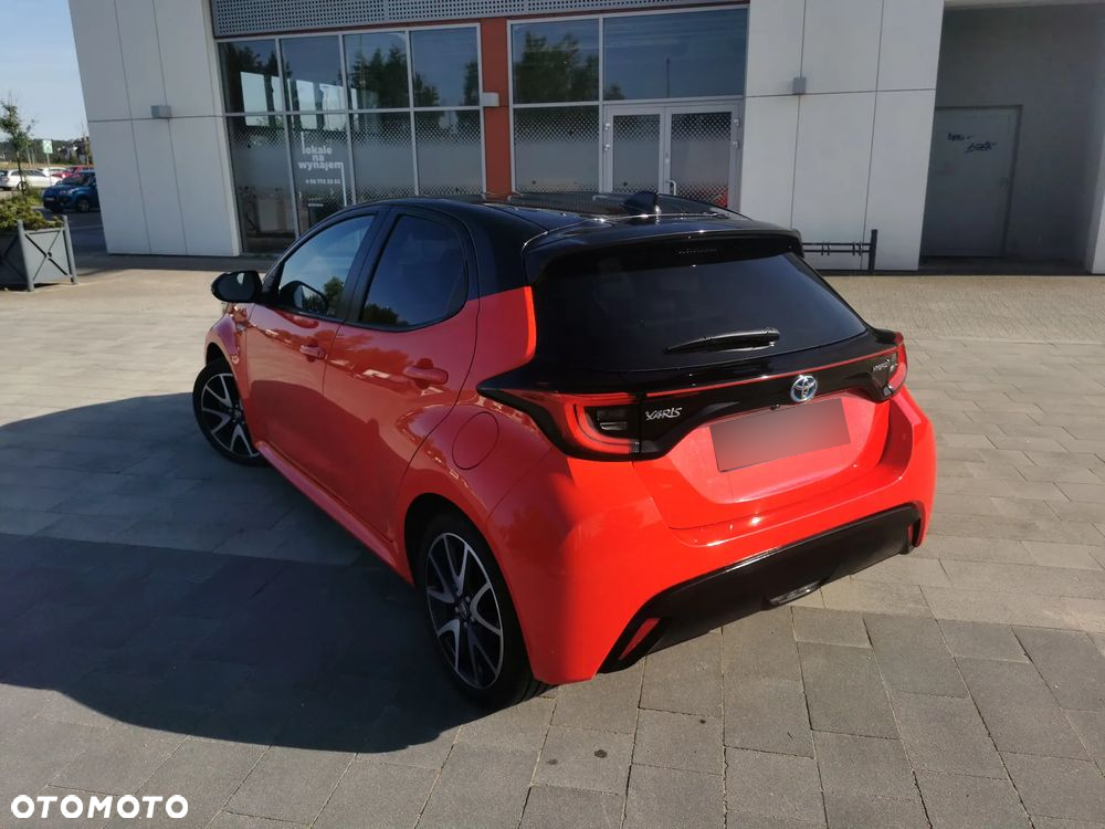 Toyota Yaris Hybrid 1.5 Premiere Edition - 8