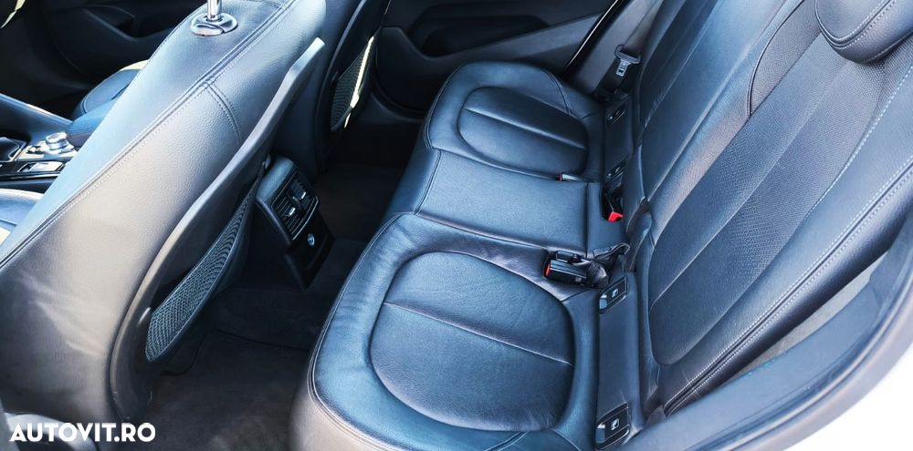 BMW X1 sDrive18d Aut. xLine - 13