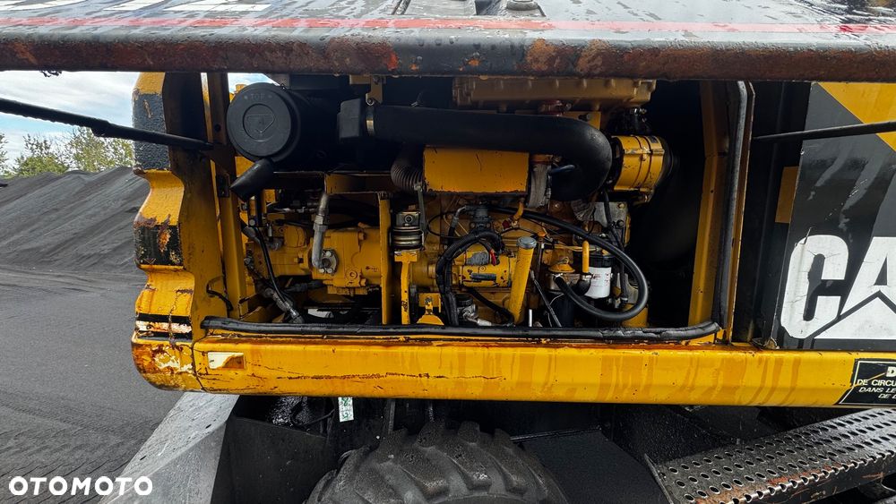 Caterpillar M312 - 5