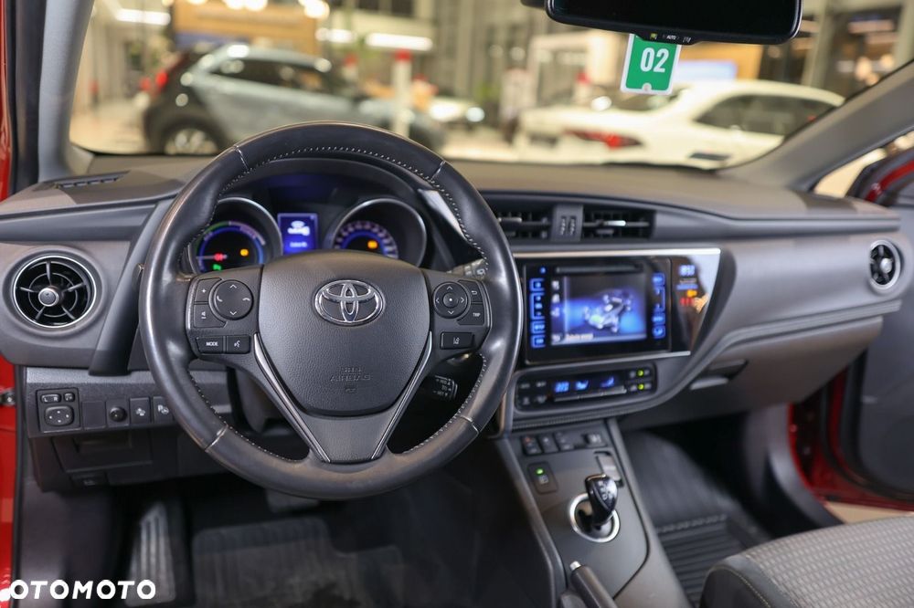 Toyota Auris - 12