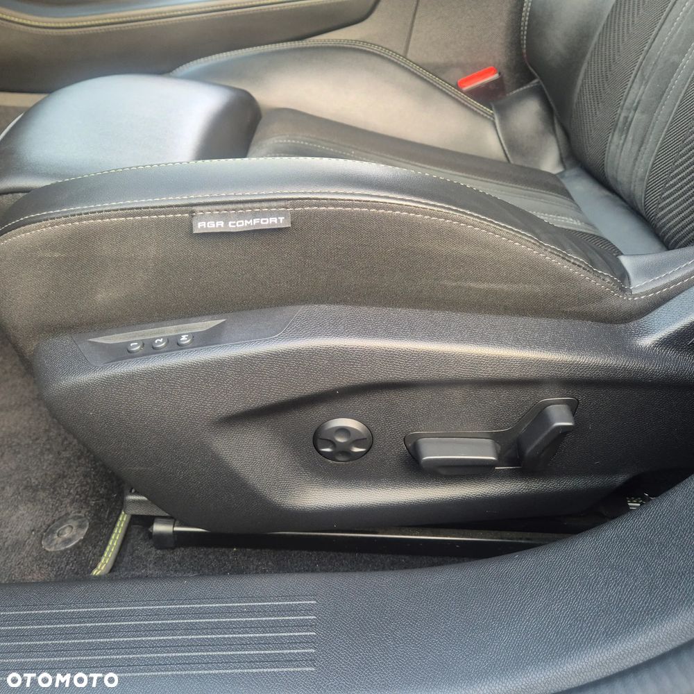 Peugeot 408 180 e-EAT8 GT - 11
