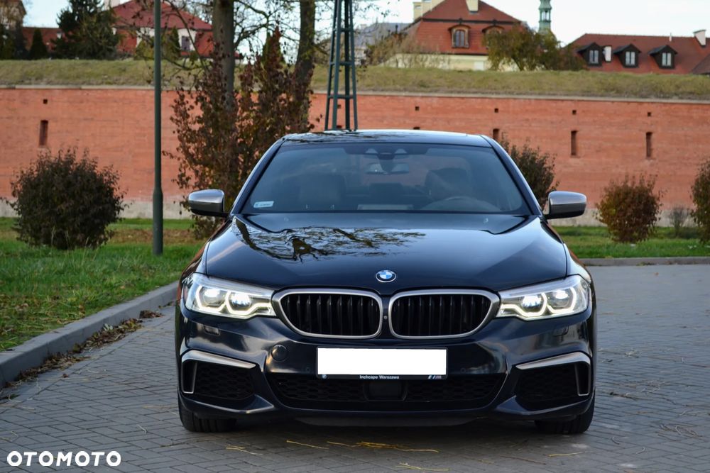 BMW Seria 5 M550i xDrive sport - 6