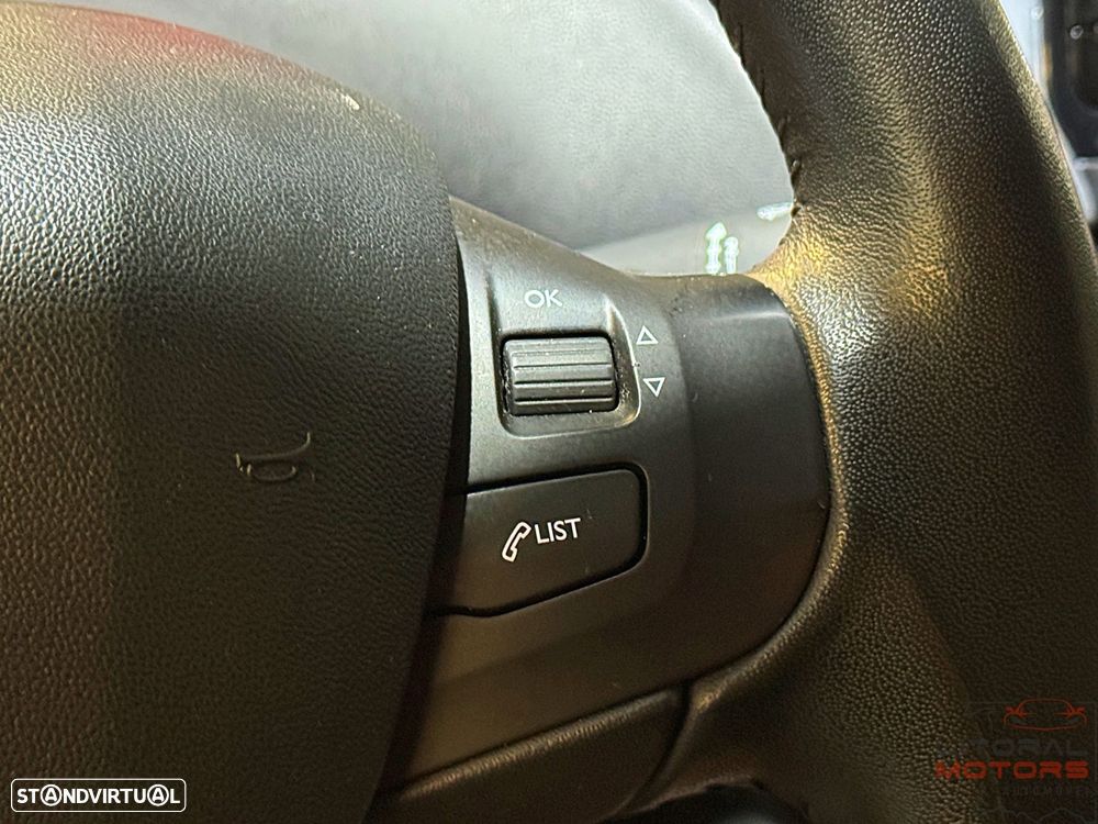 Peugeot 208 1.2 PureTech Style - 23