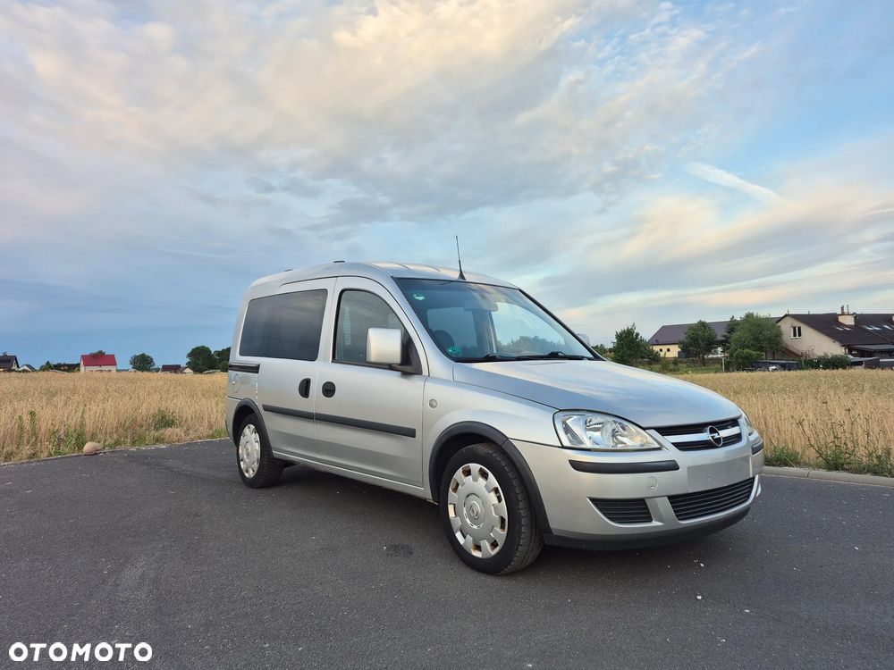 Opel Combo Tour Comfort - 2