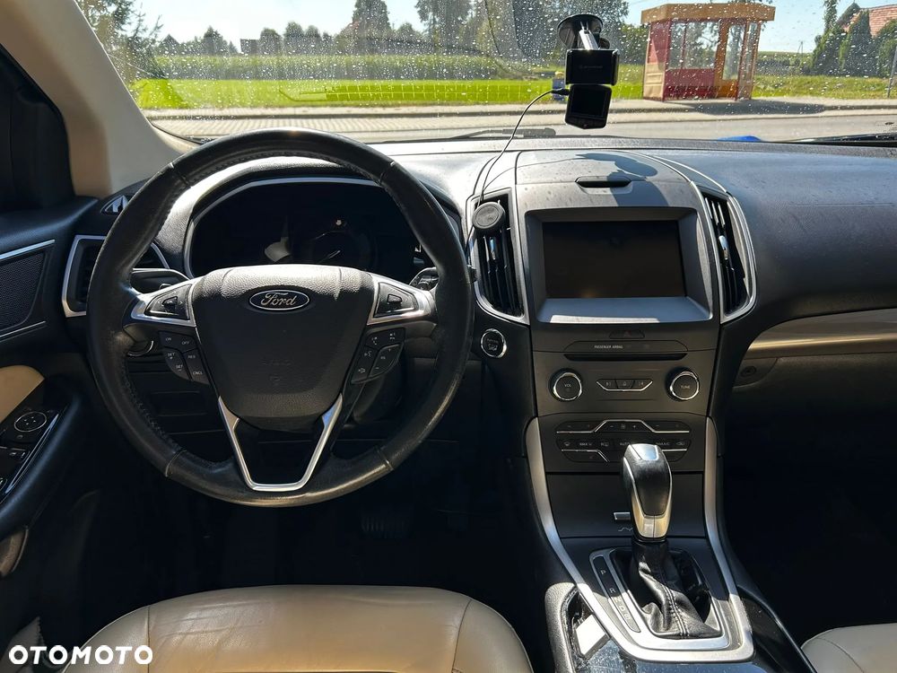 Ford Edge - 28