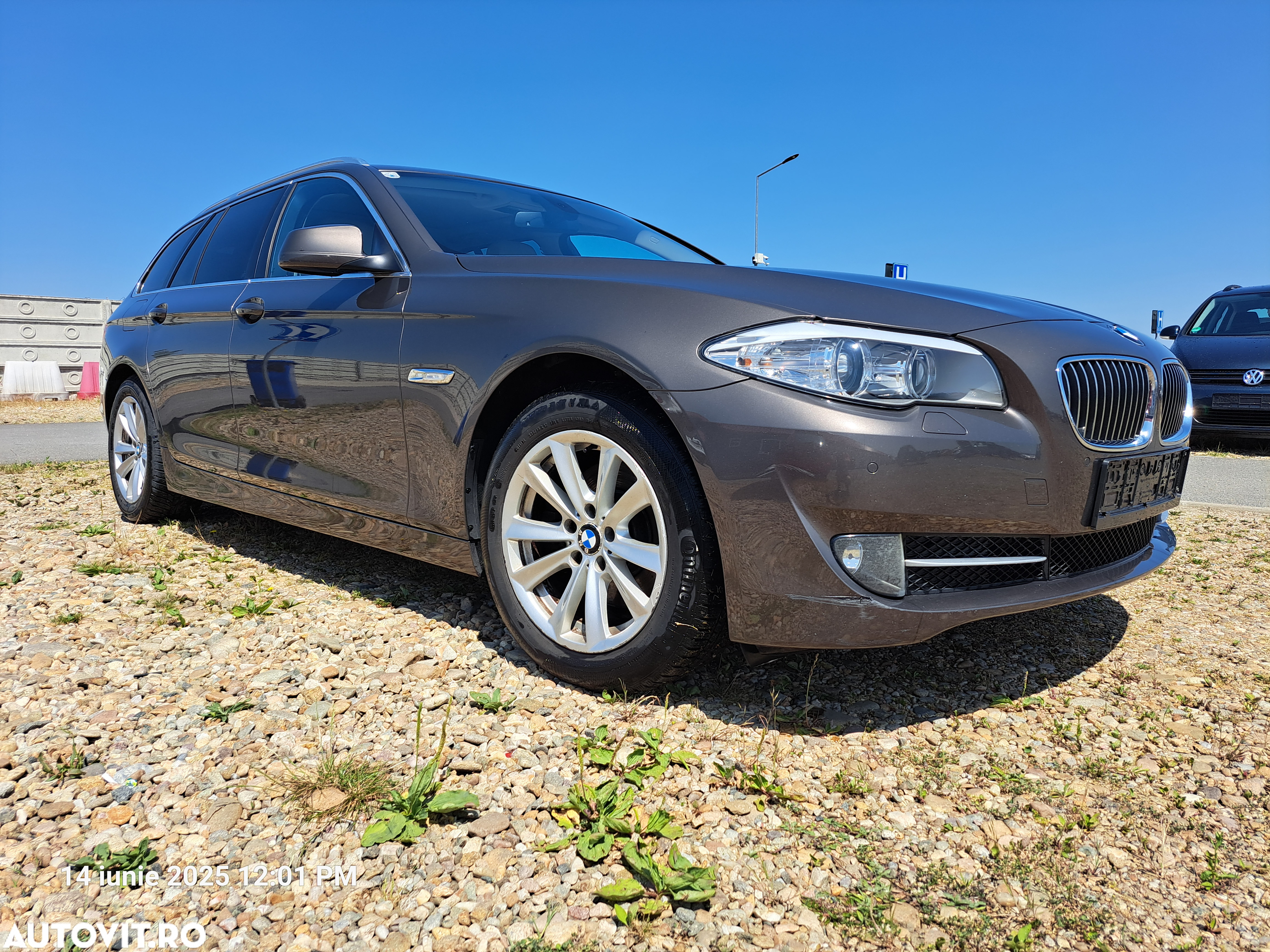 BMW Seria 5 520d Touring - 2