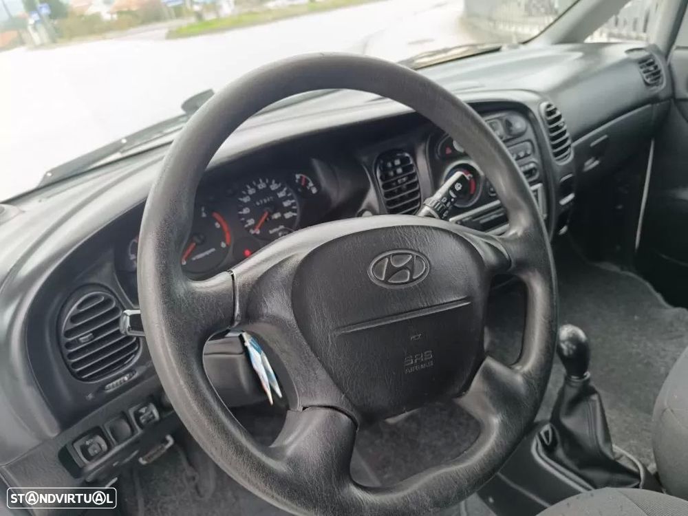 Hyundai H-1 - 10