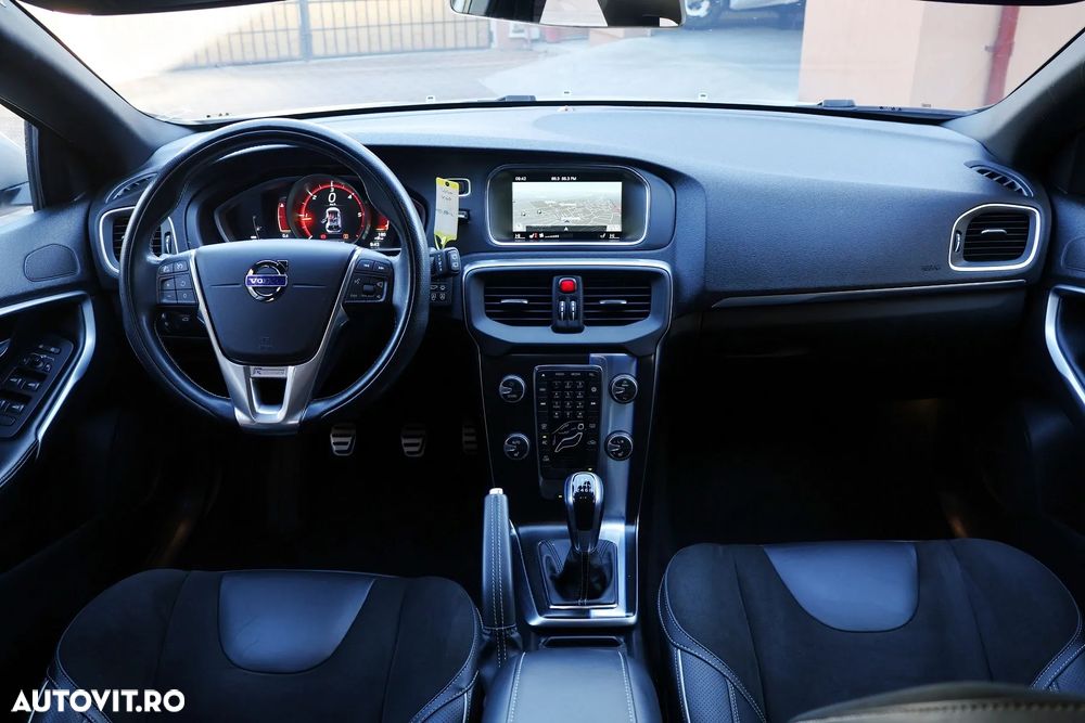 Volvo V40 D3 RDesign - 2