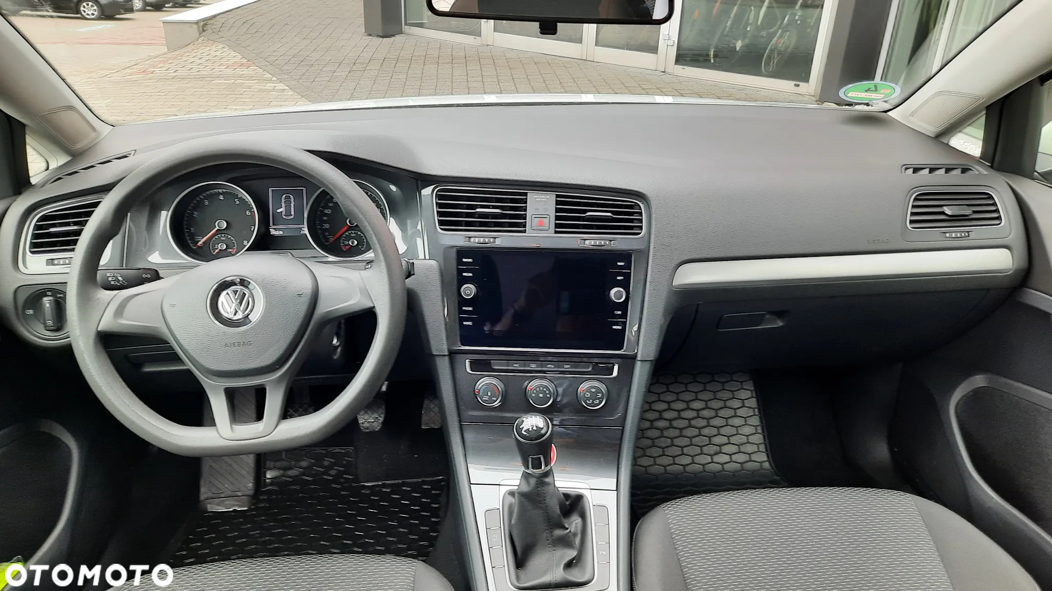 Volkswagen Golf VII 1.0 TSI BMT Trendline - 6