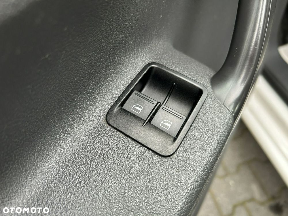Volkswagen Caddy - 18