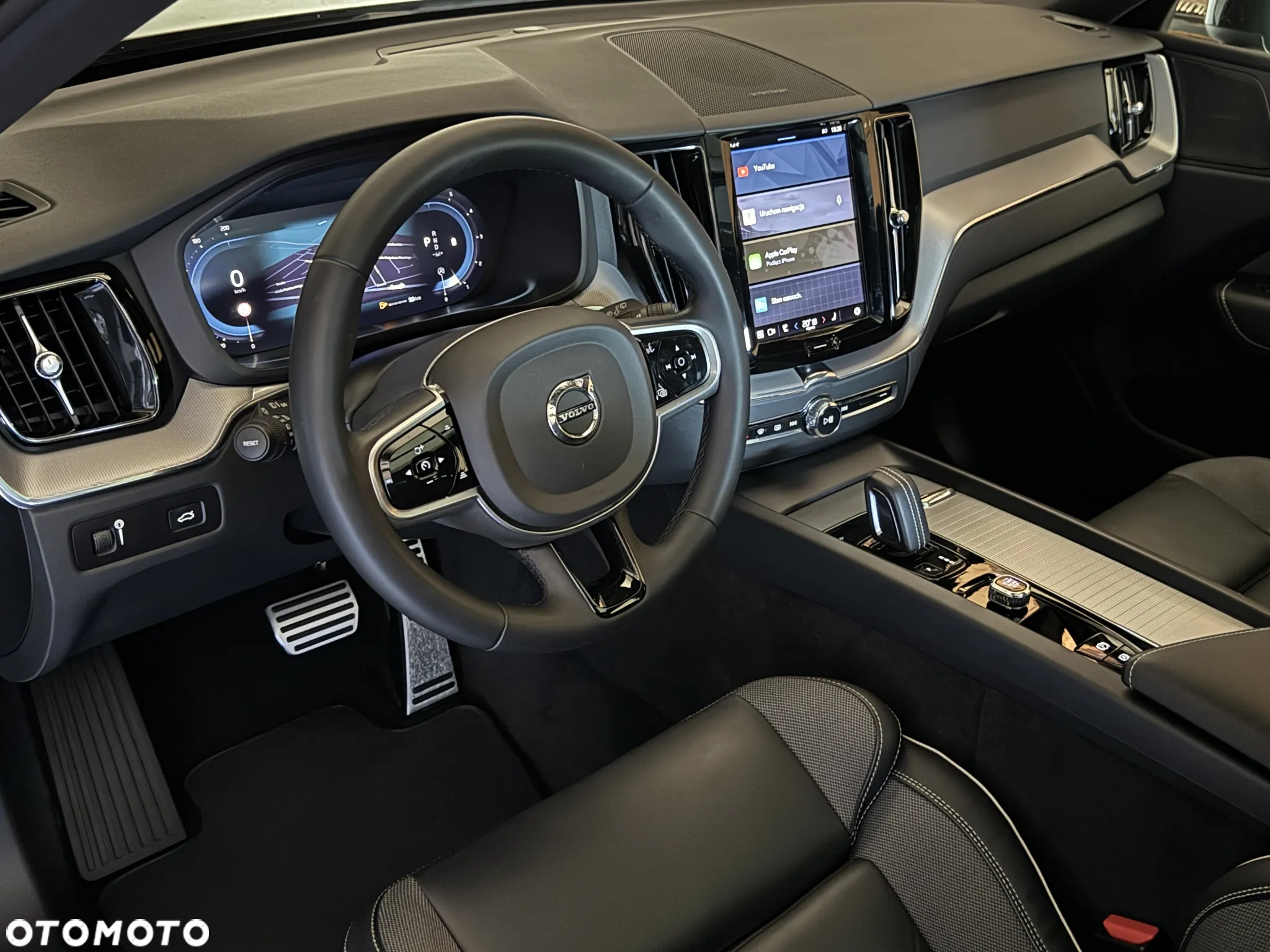 Volvo XC 60 B4 D Plus Dark - 8