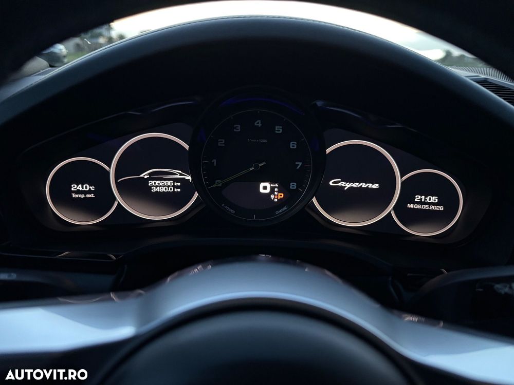 Porsche Cayenne Coupe E-Hybrid Tiptronic S Platinum Edition - 25