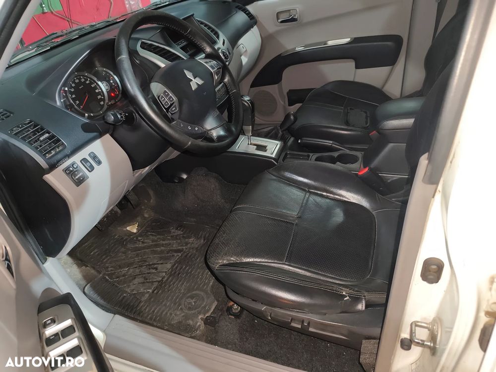 Mitsubishi L200 - 11