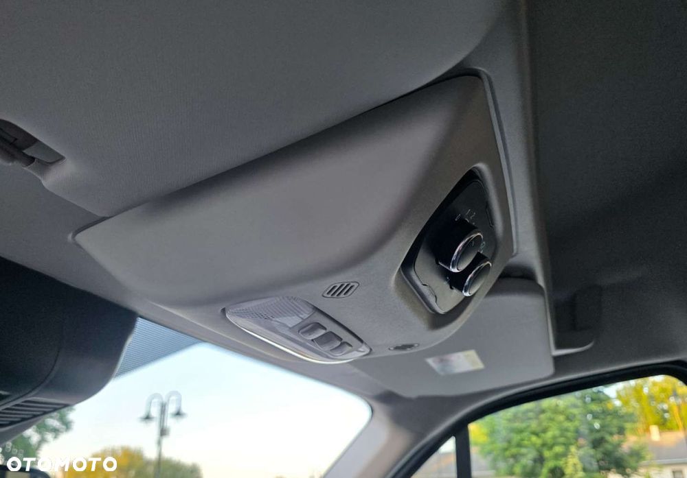 Ford Transit - 18