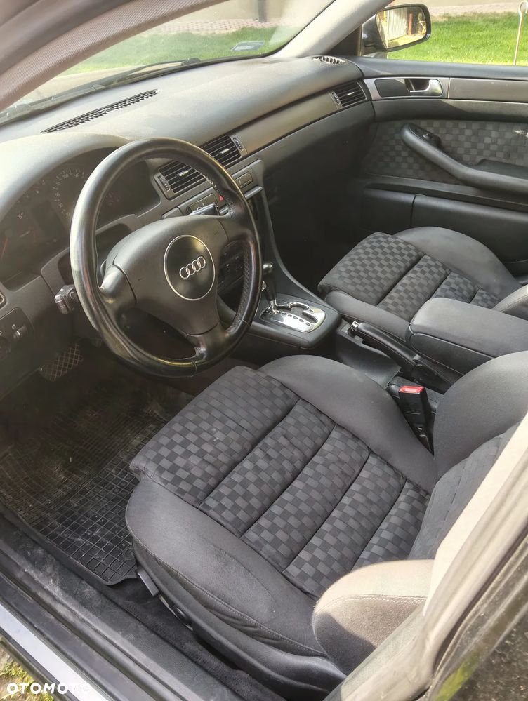 Audi A6 Avant - 5
