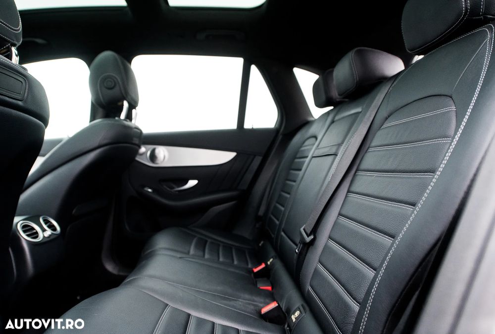 Mercedes-Benz GLC 300 4MATIC 9G-TRONIC AMG Line - 10