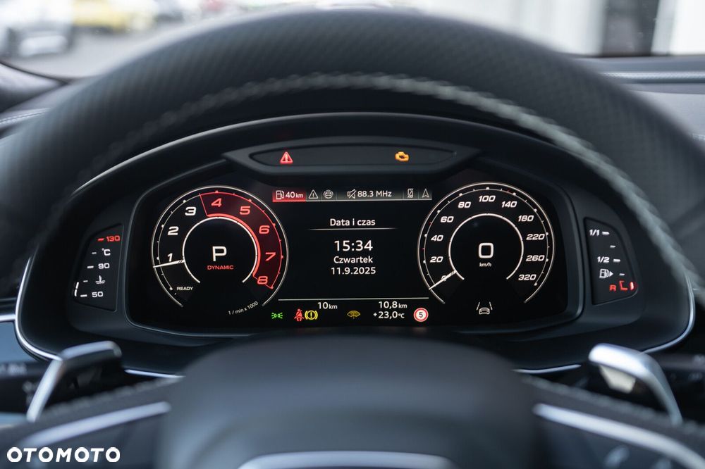 Audi RS Q8 - 16