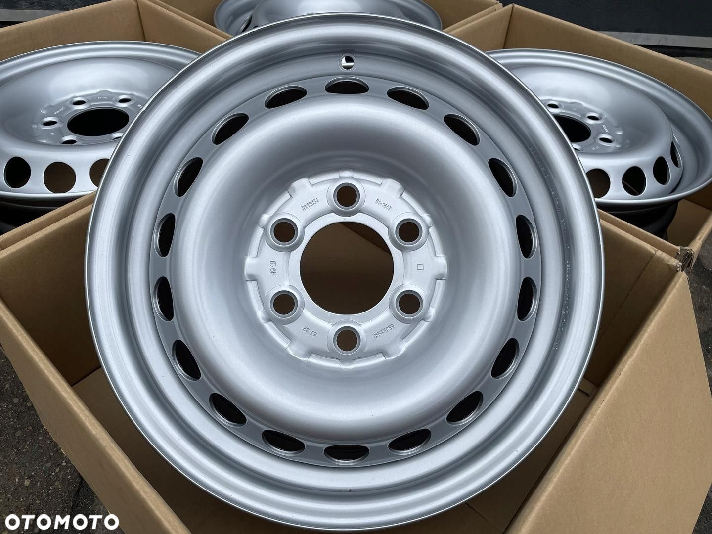 Felgi stalowe 16cali Mercedes Sprinter II Vw Crafter 30 6x130 - 3