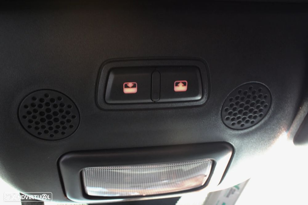 Fiat 500C 1.0 Hybrid - 26