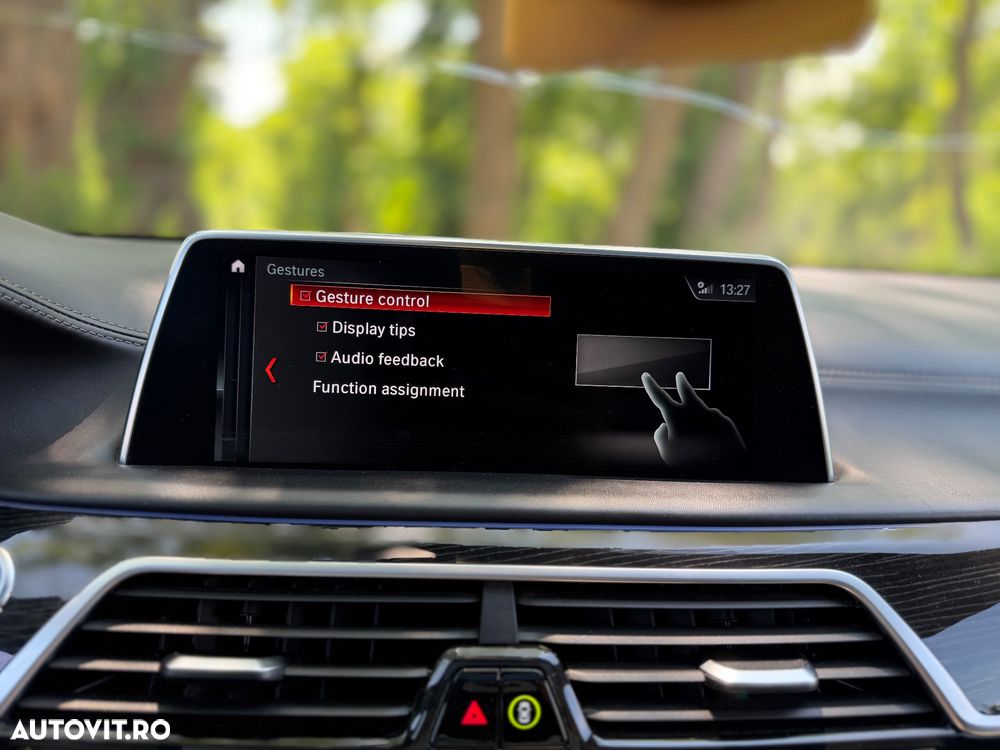 BMW Seria 7 750i xDrive Edition Exclusive - 36