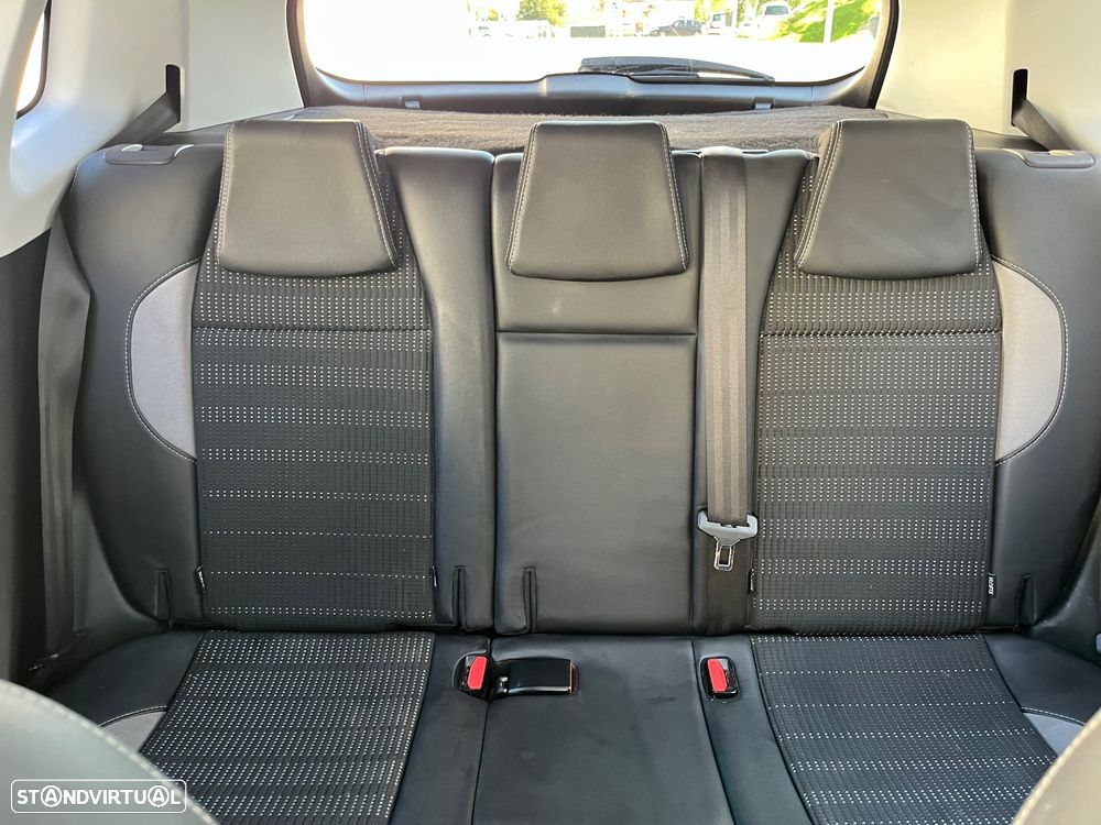 Peugeot 2008 1.2 PureTech Style - 46