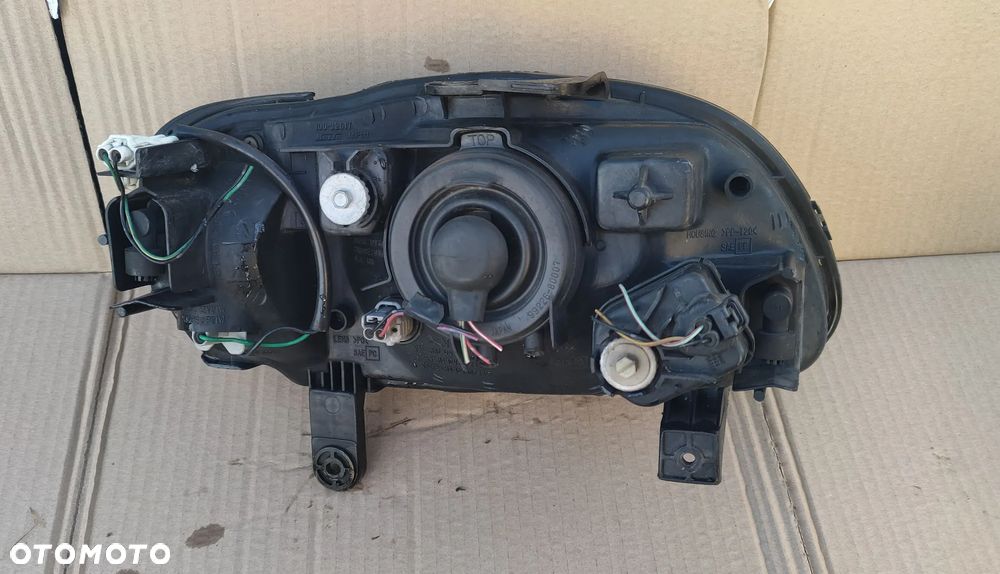 Reflektor lewy Lampa lewa Suzuki Baleno 1998- EU Koito - 2