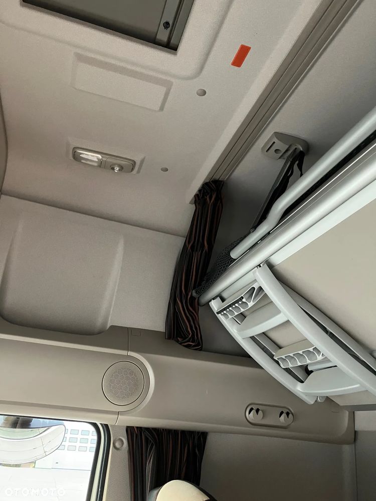DAF XF 106. 480km - 14